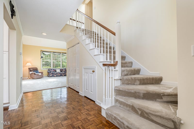 384 Lyndfield Cl, Pittsboro, NC 27312