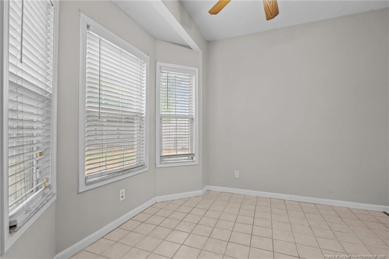 3840 Goforth Dr, Hope Mills, NC 28348