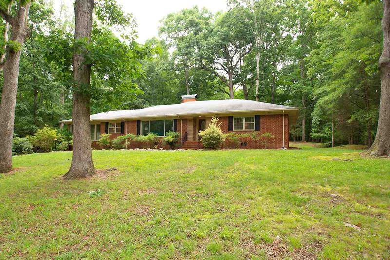 3840 Shoccoree Dr, Durham, NC 27705
