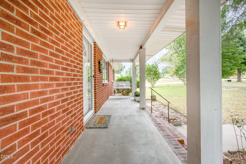 3845 Marsh Creek Rd, Raleigh, NC 27604