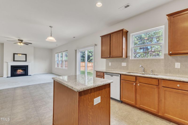 3846 Althorp Dr, Raleigh, NC 27616