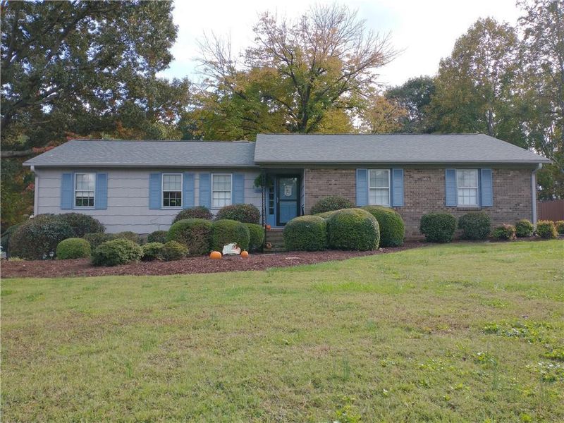 3846 Garden Rd, Burlington, NC 27215