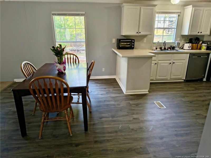 385 Papoose Trl, Lillington, NC 27546