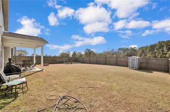 3850 Standardbred Dr, Hope Mills, NC 28348