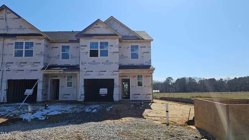 3852 Well Fleet Dr, Willow Springs, NC 27592