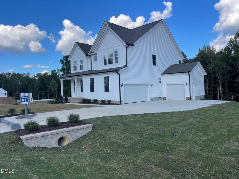 386 Rising Star Dr, Clayton, NC 27520