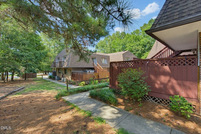 386 Summerwalk Cir #386, Chapel Hill, NC 27517