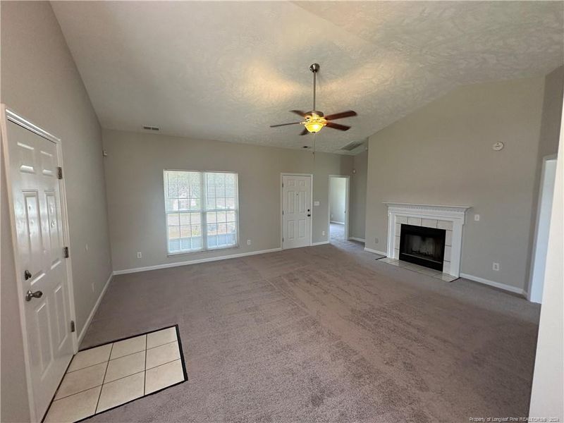 3860 Softwind Ln, Hope Mills, NC 28348