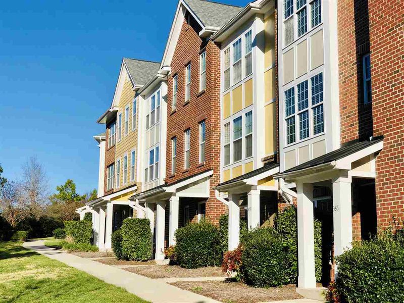 3861 Cary Glen Blvd, Cary, NC 27519