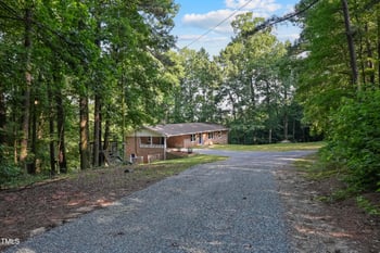 3863 Avents Ferry Rd, Sanford, NC 27330