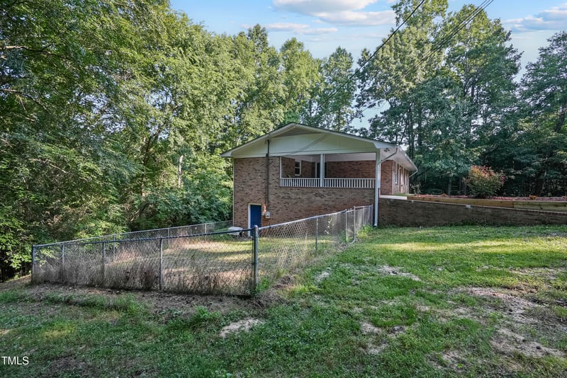 3863 Avents Ferry Rd, Sanford, NC 27330