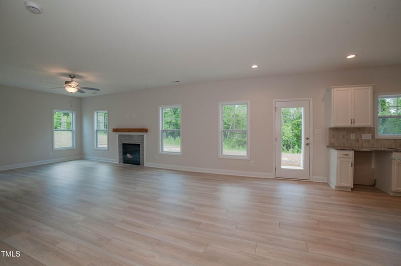3866 Blackhills Rd, Fayetteville, NC 28311