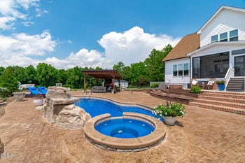 387 Old Stage Rd, Willow Springs, NC 27592