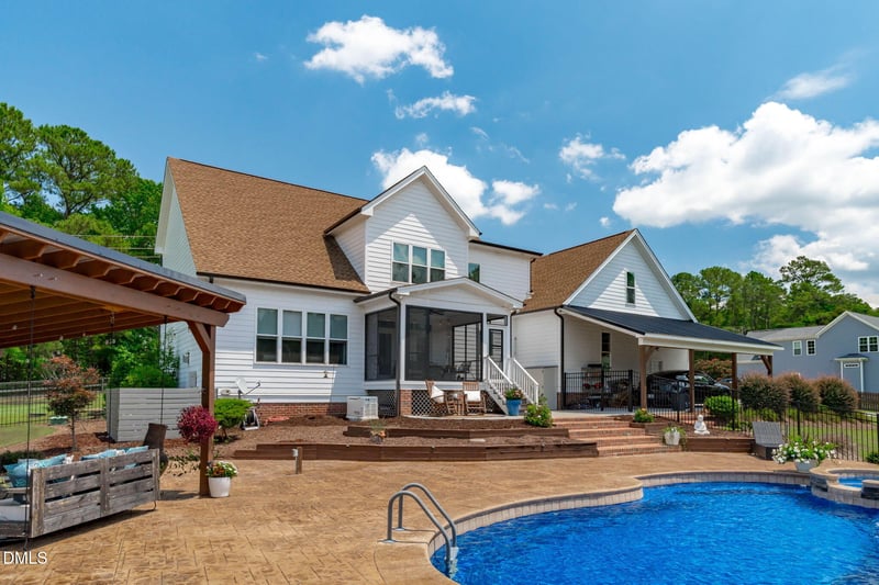 387 Old Stage Rd, Willow Springs, NC 27592