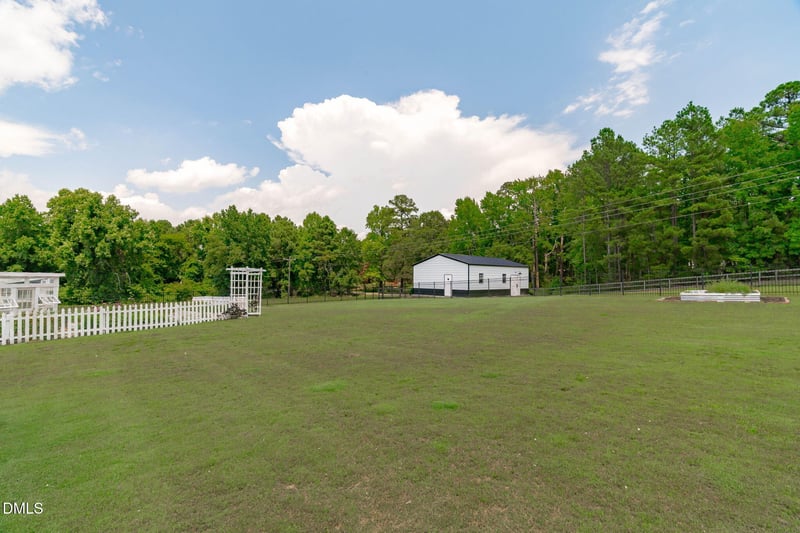 387 Old Stage Rd, Willow Springs, NC 27592