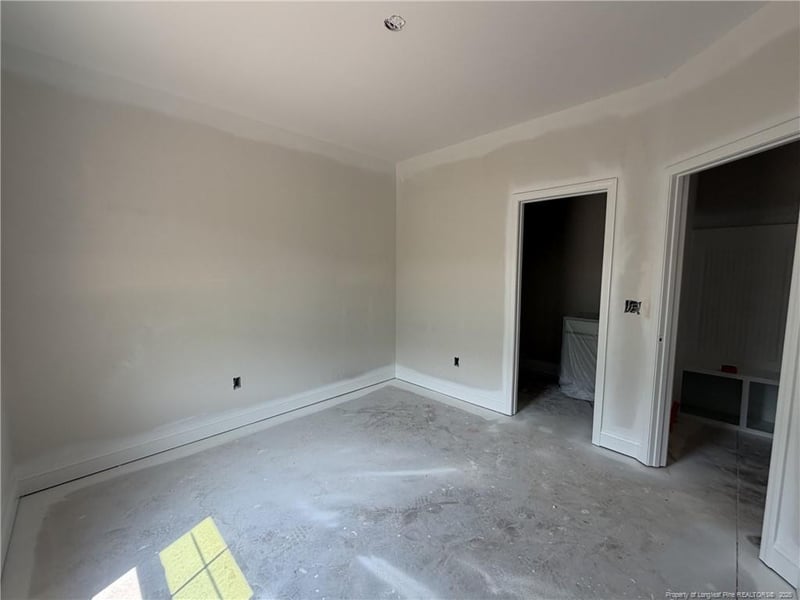 387 Thorntons Creek Dr, Erwin, NC 28339