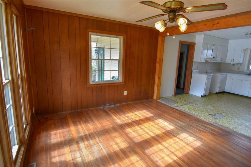 387 Tonker Dr, Roxboro, NC 27573