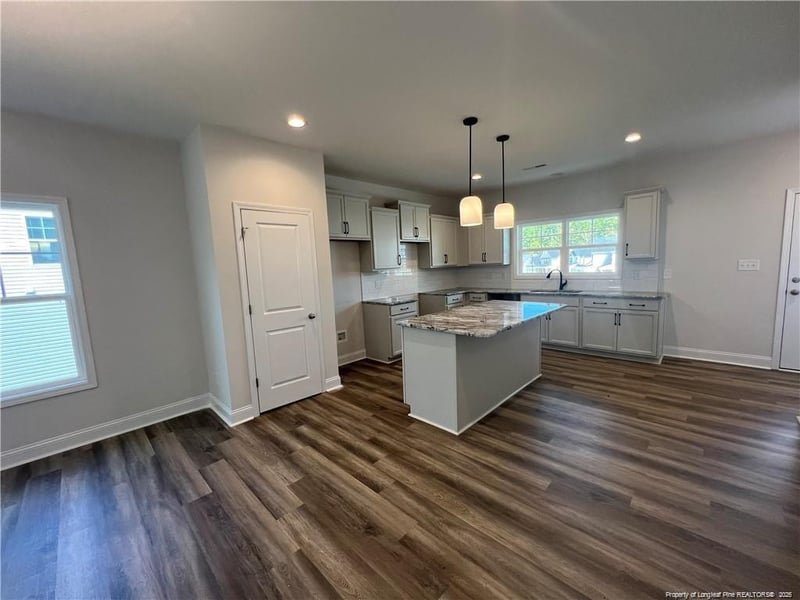 3870 Blackhills Rd, Fayetteville, NC 28311