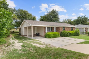 3873 Cumberland Rd, Fayetteville, NC 28306