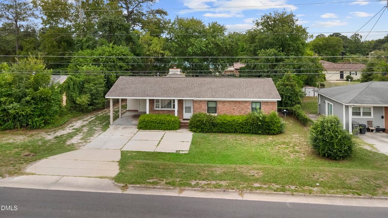 3873 Cumberland Rd, Fayetteville, NC 28306