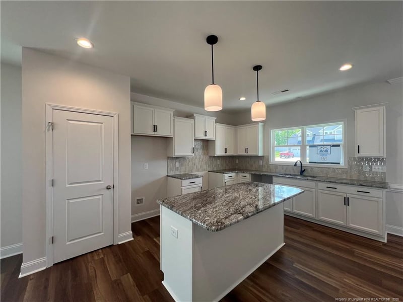 3879 Blackhills Rd, Fayetteville, NC 28311
