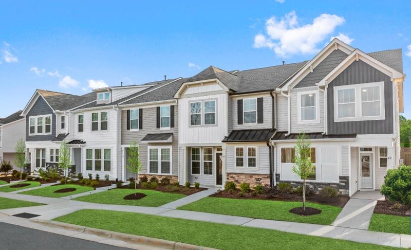 389 Channel Drop Dr #121, Clayton, NC 27520