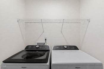 389 Channel Drop Dr, Clayton, NC 27520