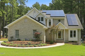 389 Dewar St, Fuquay Varina, NC 27526