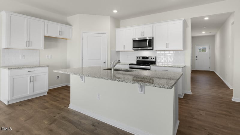 389 Hanging Elm Ln, Fuquay Varina, NC 27526