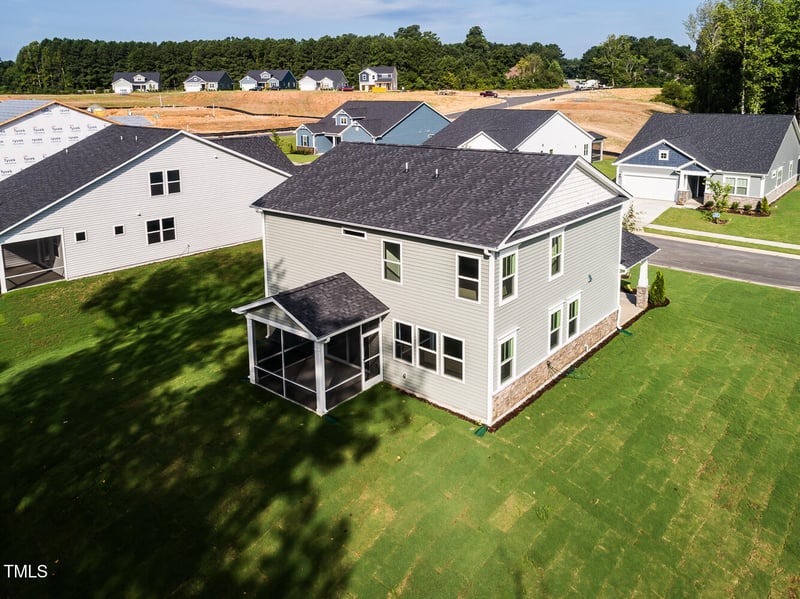 389 Providence Creek Dr, Fuquay Varina, NC 27526