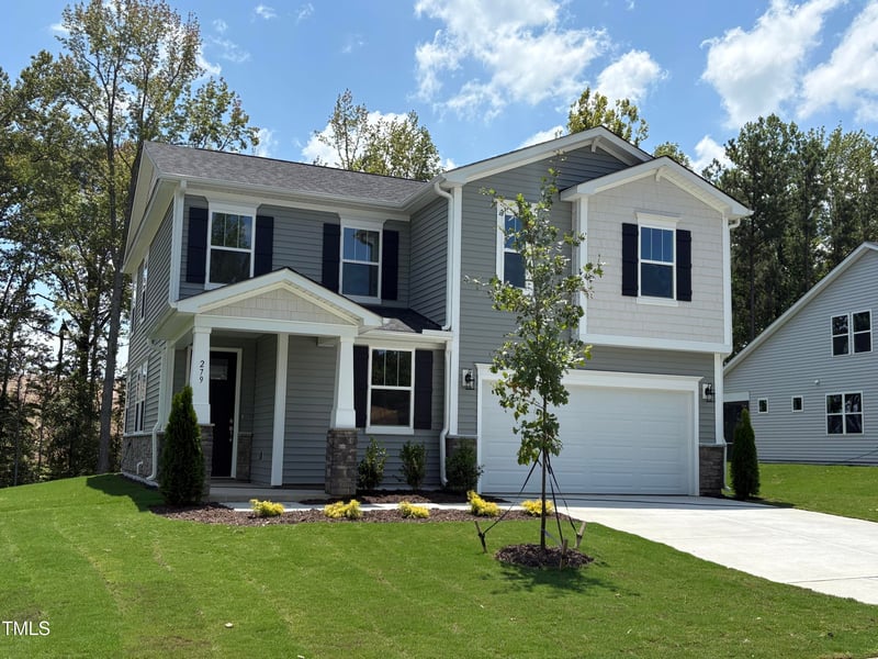 389 Providence Creek Dr, Fuquay Varina, NC 27526