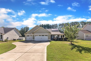 39 All Aboard Cir, Willow Springs, NC 27592