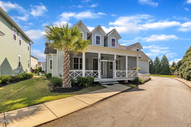 39 Drayton St, Clayton, NC 27527