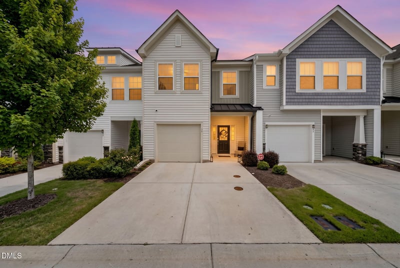 39 Hanging Moss Trl, Clayton, NC 27527