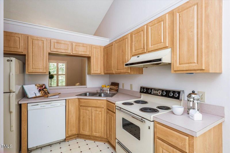 39 Kings Mount Ct, Durham, NC 27701