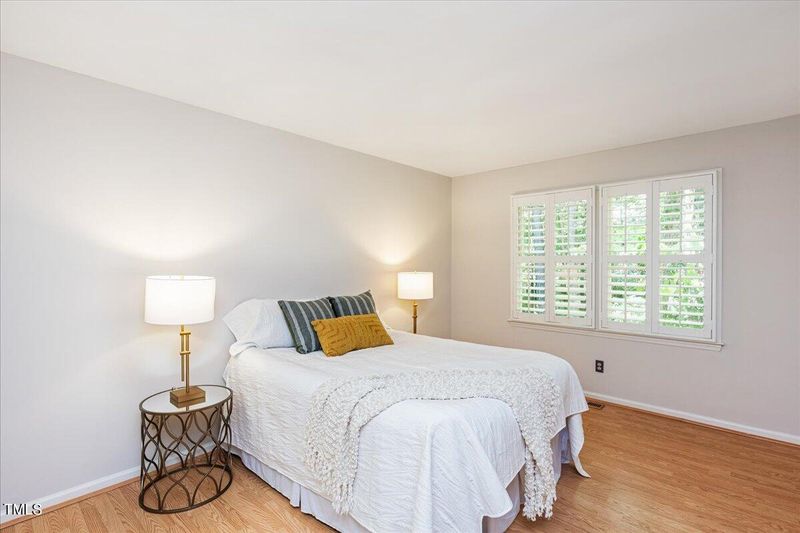 39 Kings Mount Ct, Durham, NC 27701