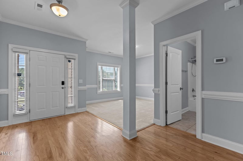 39 Mcguire Ln, Clayton, NC 27527