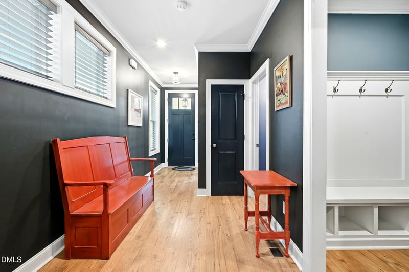 39 Monteith Dr, Chapel Hill, NC 27516
