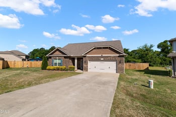 39 Pal Ct, Benson, NC 27504