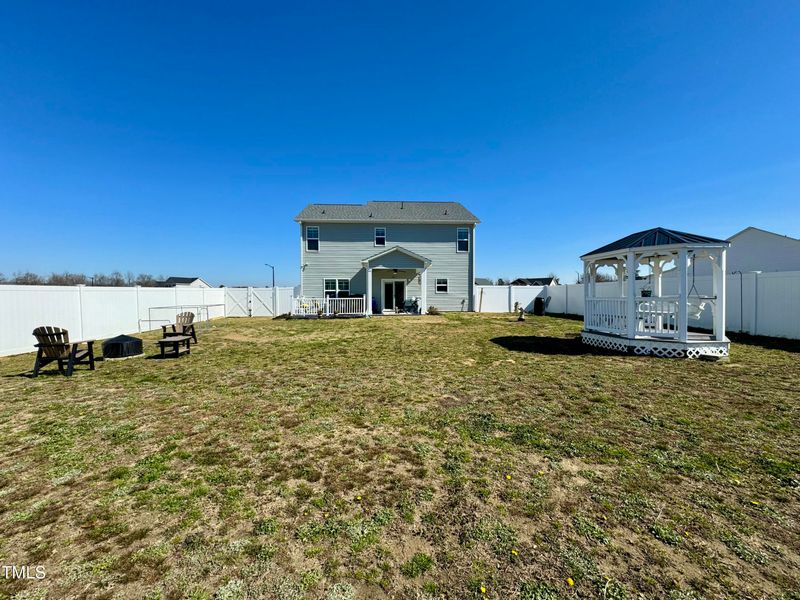 39 Stegman Ln, Dunn, NC 28334
