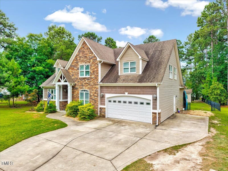 39 Westover Ct, Sanford, NC 27332