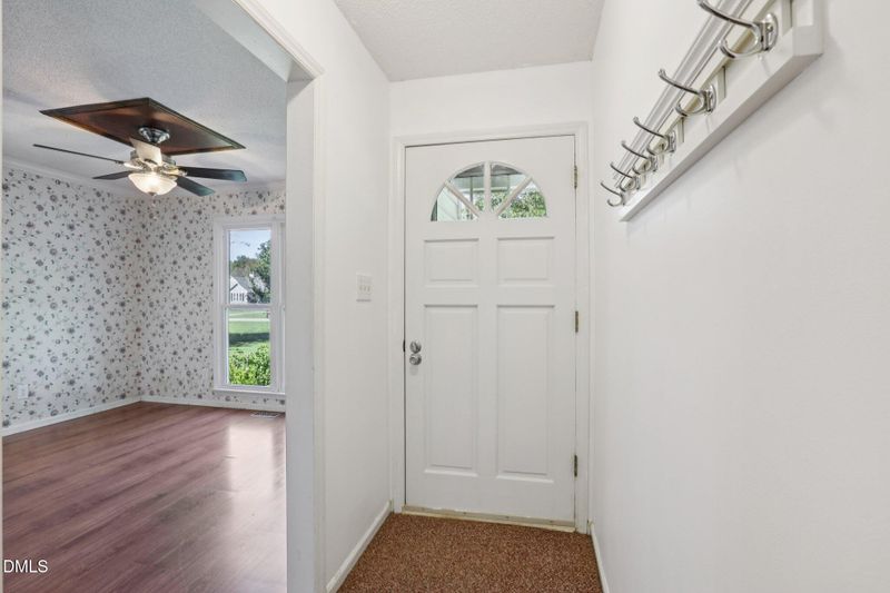 390 Blair Dr, Garner, NC 27529