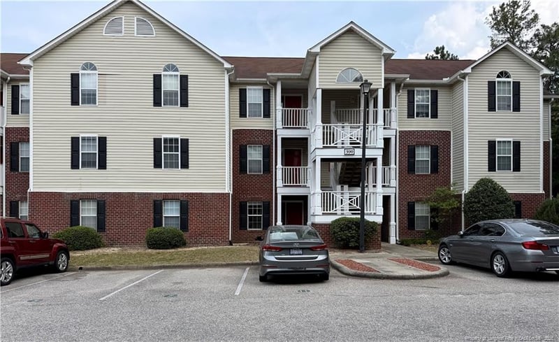 390 Bubble Creek Ct #7, Fayetteville, NC 28311