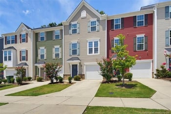 390 Cotton Brook Dr, Fuquay Varina, NC 27526
