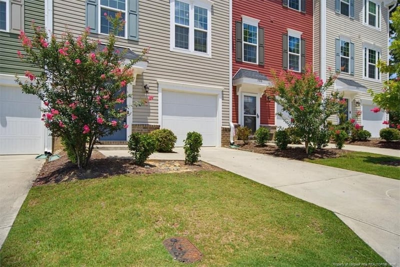390 Cotton Brook Dr, Fuquay Varina, NC 27526