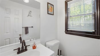 390 Hilliard Dr, Fayetteville, NC 28311