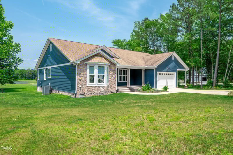 390 Lake Magnolia Way, Smithfield, NC 27577