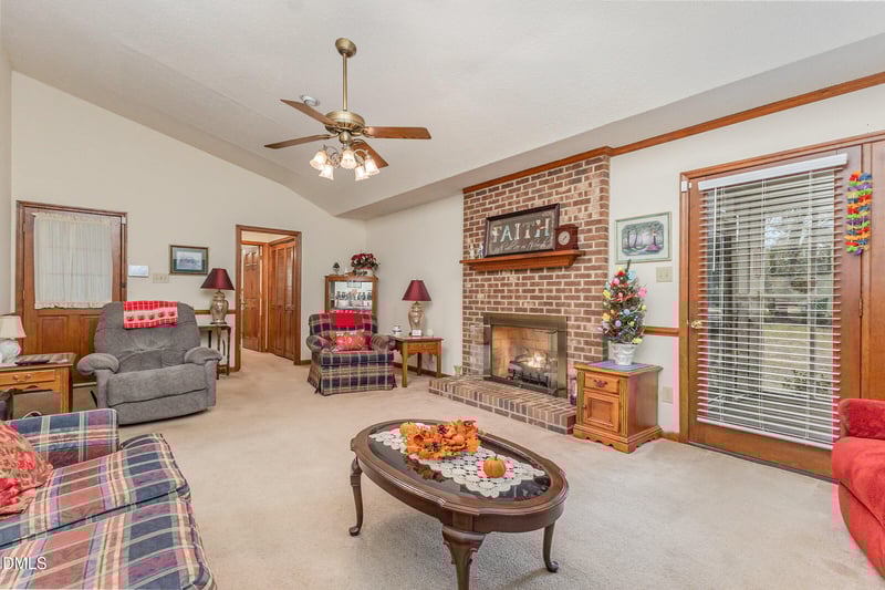 390 Sandy Ridge Rd, Dunn, NC 28334