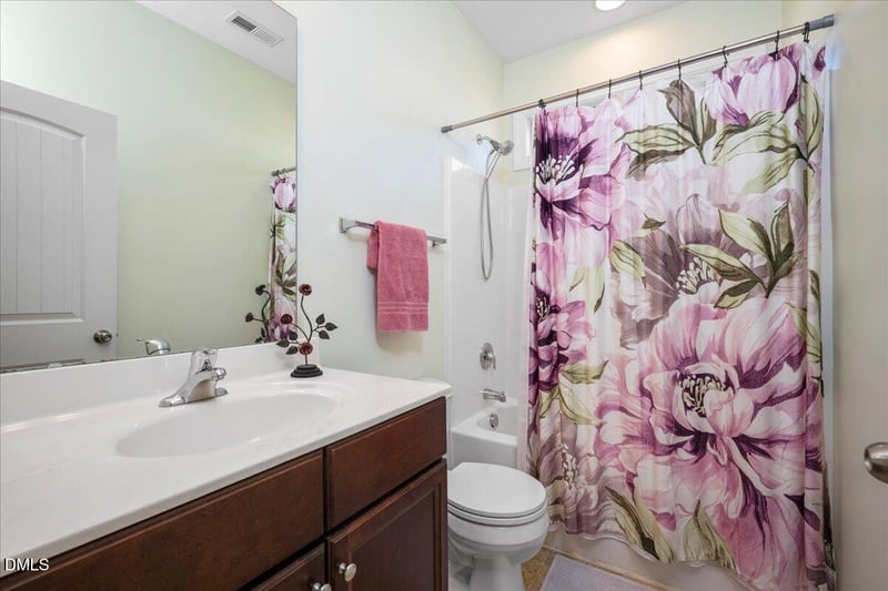 3900 Freemark Ln, Fuquay Varina, NC 27526