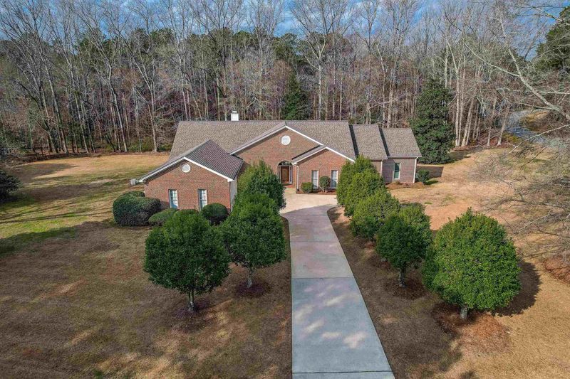 3900 Meadow Field Ln, Raleigh, NC 27606